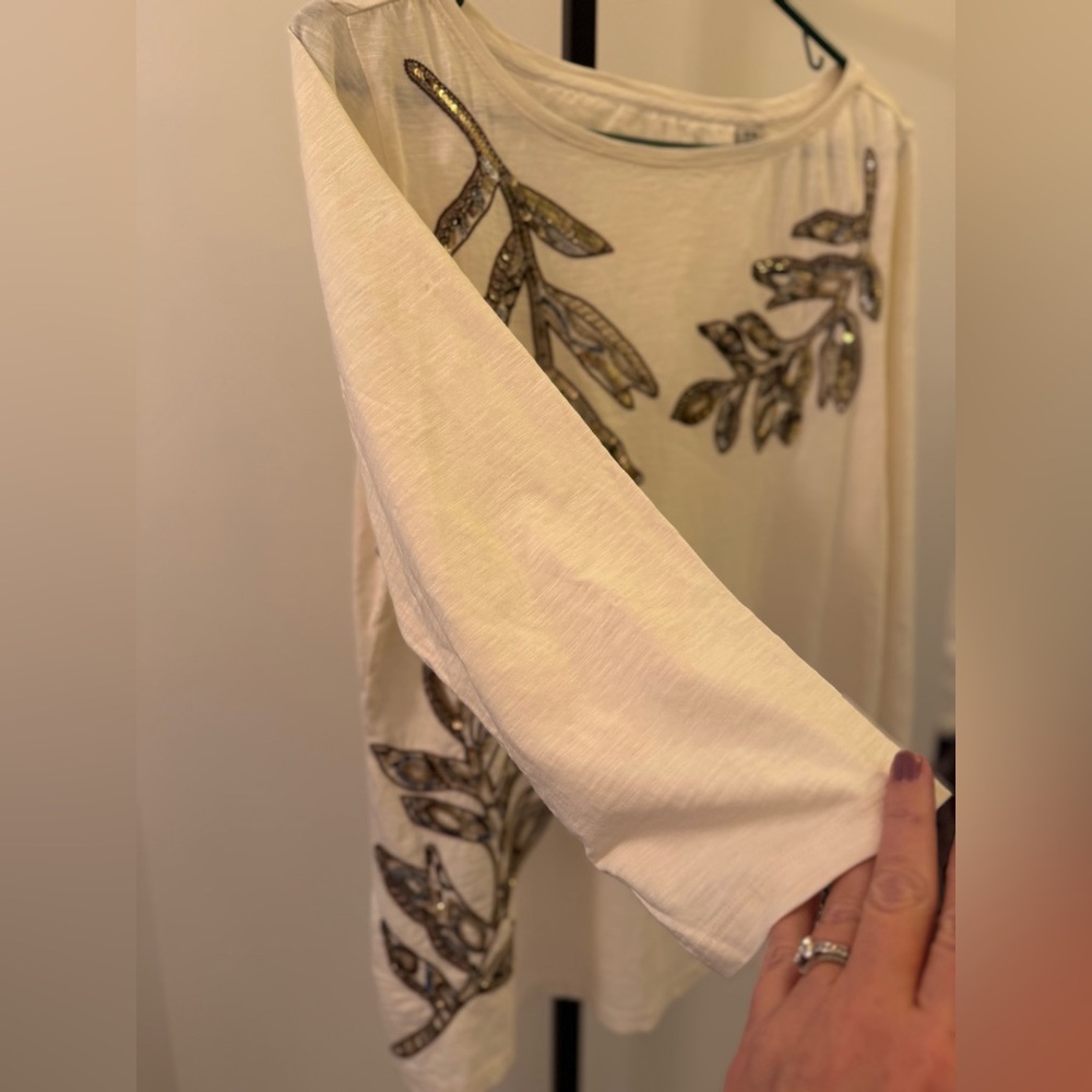 Tommy Bahama Forever Fronds Sequin Embellished Cream Top 100% Organic Cotton - Picture 5 of 10